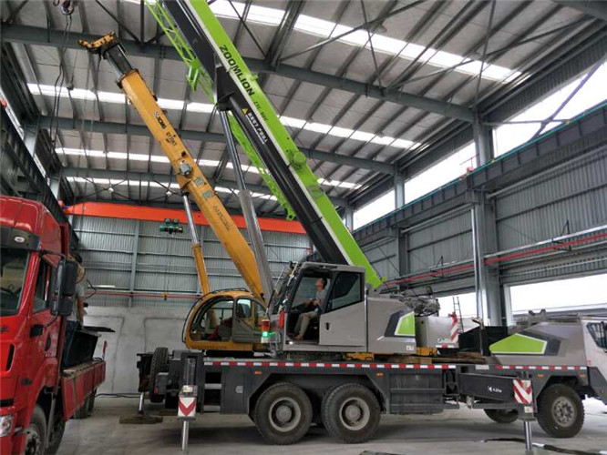 射洪市高空车出租需要注意哪些安全事项？